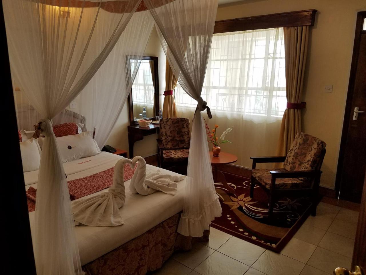 Chester Hotel Nakuru Exterior photo